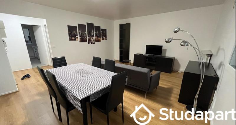 Chambre - 9 m² - 1 pièce