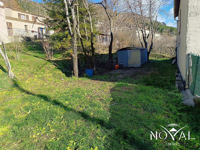 Maison - 93 m² - 4 pièces