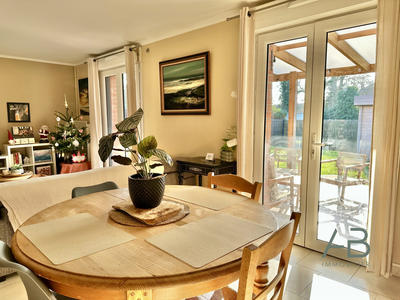 Maison - 92 m² - 5 pièces