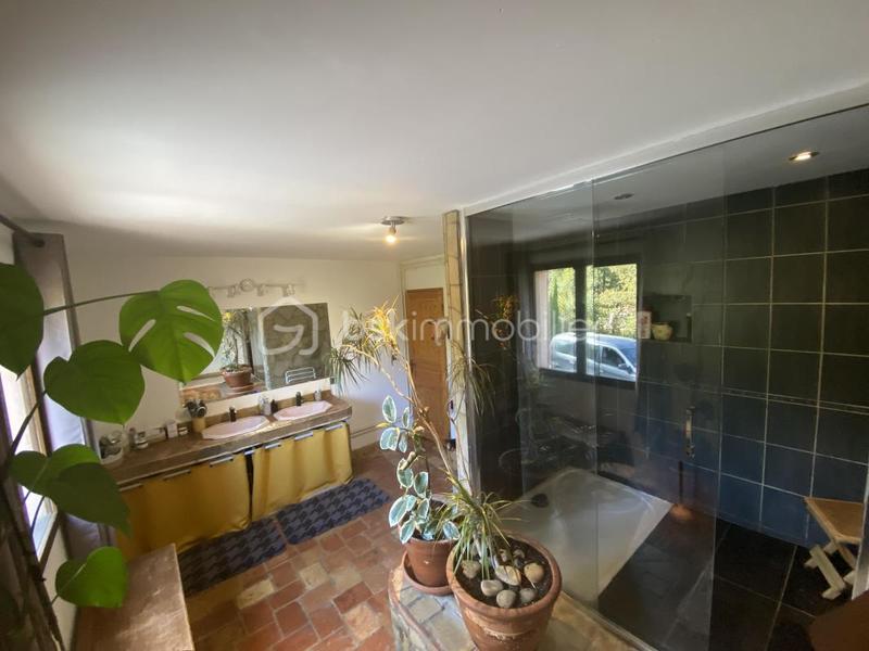 Villa - 212 m² - 5 pièces