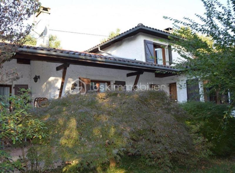 Villa - 180 m² - 8 pièces