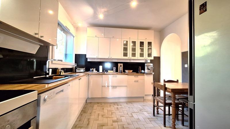 Maison - 121 m² - 4 pièces