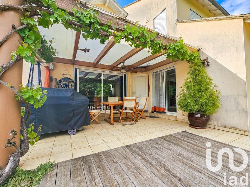 Maison - 171 m² - 7 pièces
