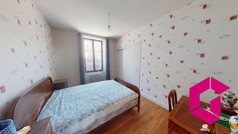 Maison - 131 m² - 8 pièces