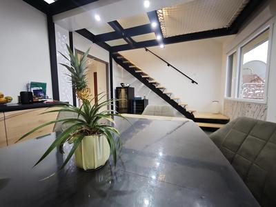 Appartement - 106 m² - 5 pièces