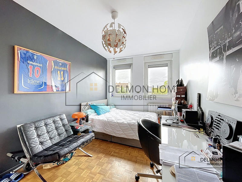 Appartement - 102 m² - 5 pièces