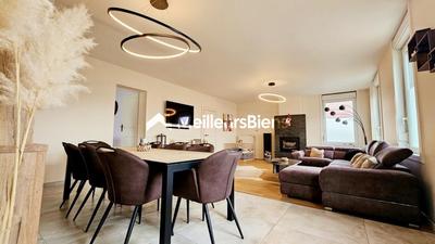 Maison - 204 m² - 7 pièces