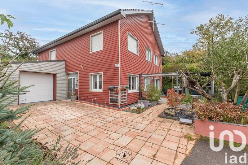 Maison - 205 m² - 7 pièces