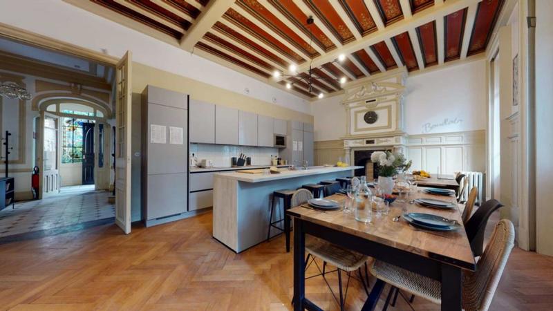 Chambre - 25 m² - 11 pièces