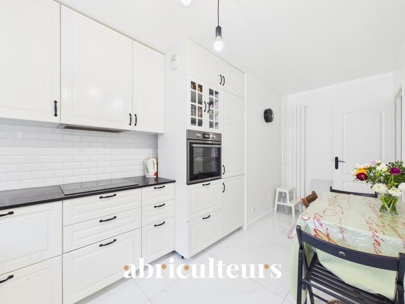 Appartement ancien - 68 m² - 3 pièces