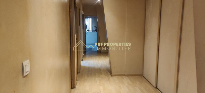 Loft - 160 m² - 5 pièces