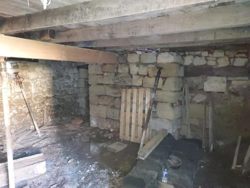 Grange - 200 m² - 3 pièces