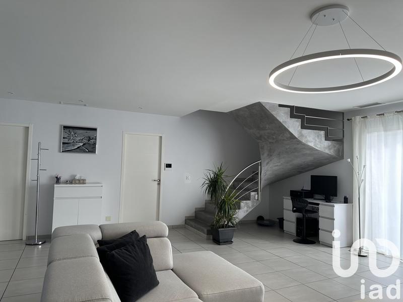 Maison - 145 m² - 6 pièces