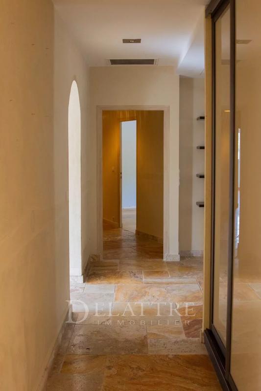 Villa - 430 m² - 10 pièces