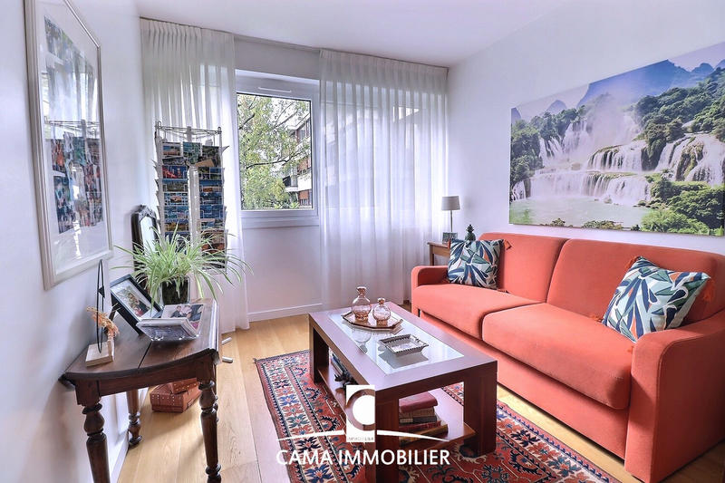 Appartement - 81 m² - 3 pièces