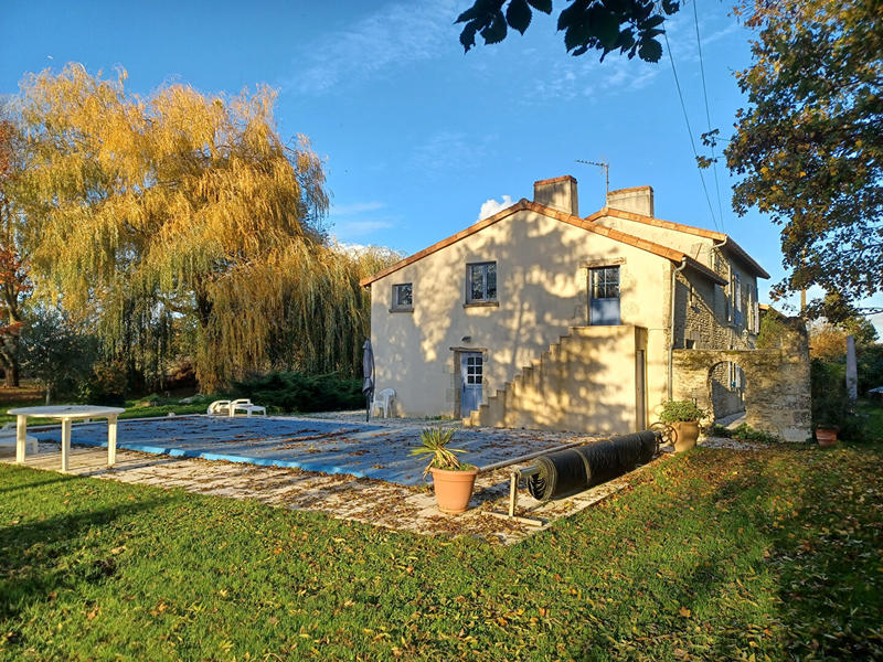 Longère - 205 m² - 7 pièces
