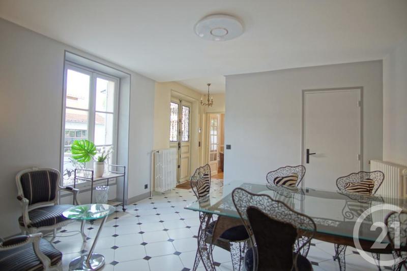 Pavillon - 142 m² - 6 pièces