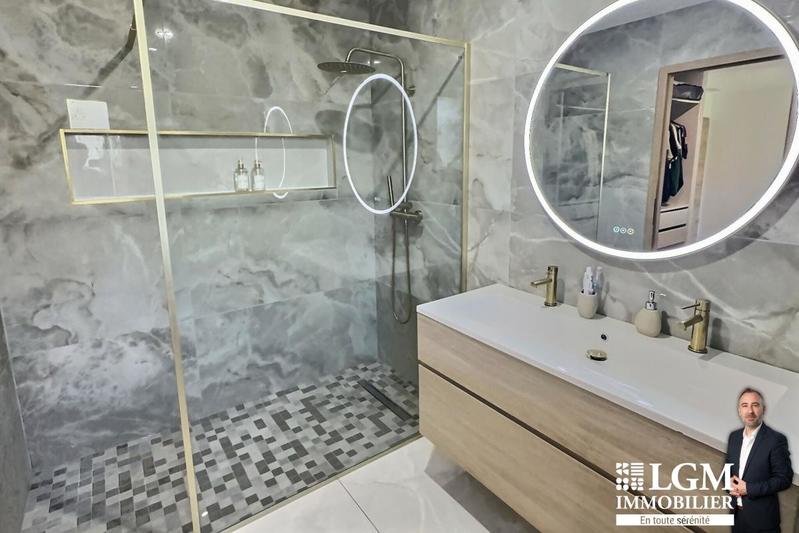 Villa - 130 m² - 5 pièces