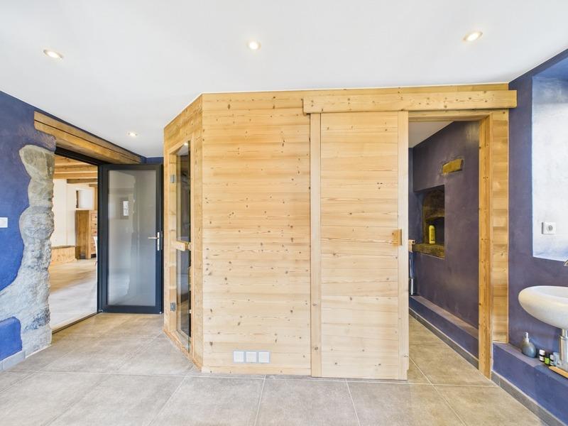 Châlet - 304 m² - 9 pièces