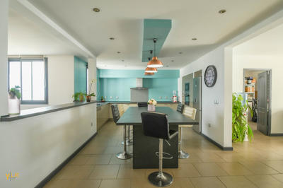 Appartement - 170 m² - 5 pièces