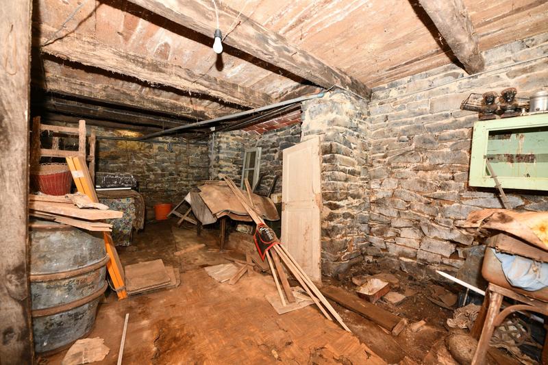 Maison ancienne - 94 m² - 6 pièces