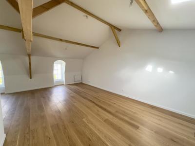 Duplex - 97 m² - 4 pièces