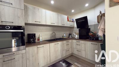 Maison - 128 m² - 7 pièces