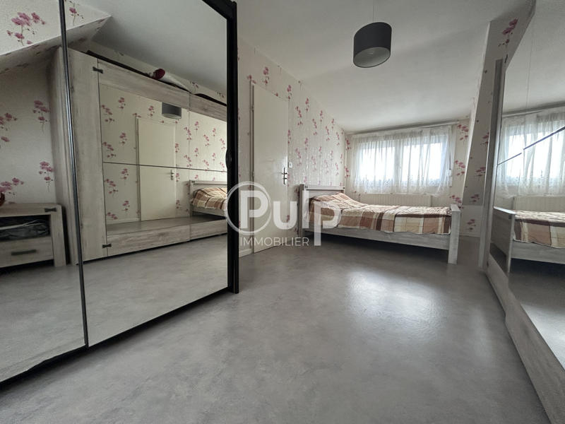 Maison - 140 m² - 6 pièces