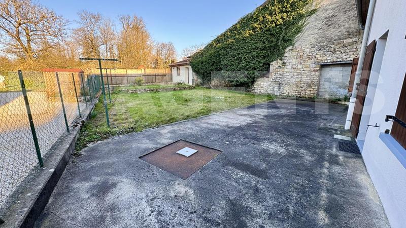 Maison - 231 m² - 7 pièces