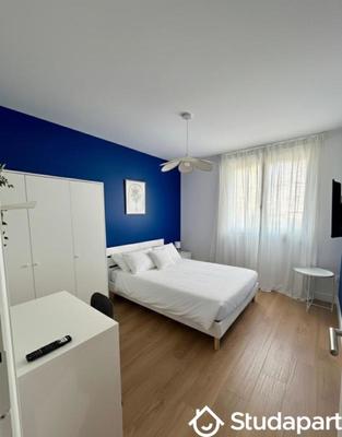 Chambre - 11 m² - 1 pièce