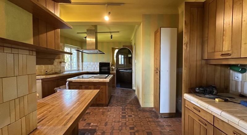 Maison bourgeoise - 678 m² - 16 pièces