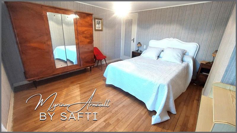 Maison - 257 m² - 11 pièces