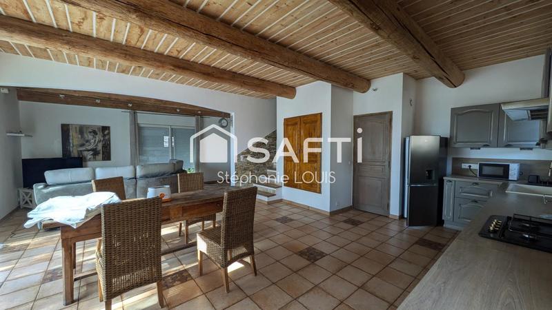 Maison - 232 m² - 8 pièces