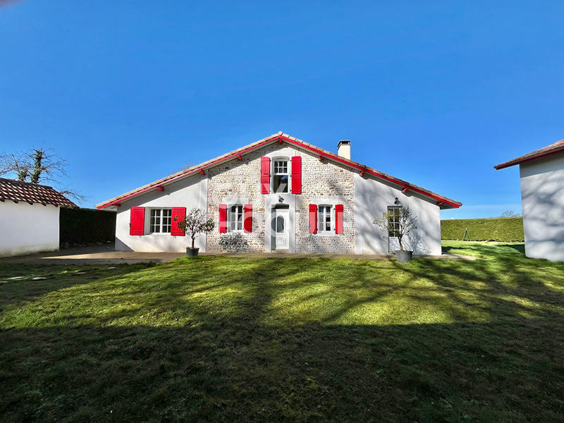 Maison - 130 m² - 6 pièces