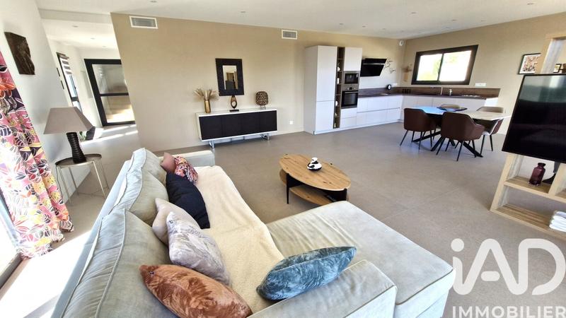 Appartement - 120 m² - 5 pièces