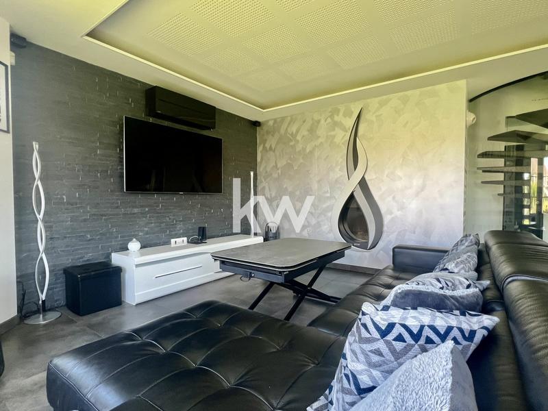 Maison - 140 m² - 6 pièces