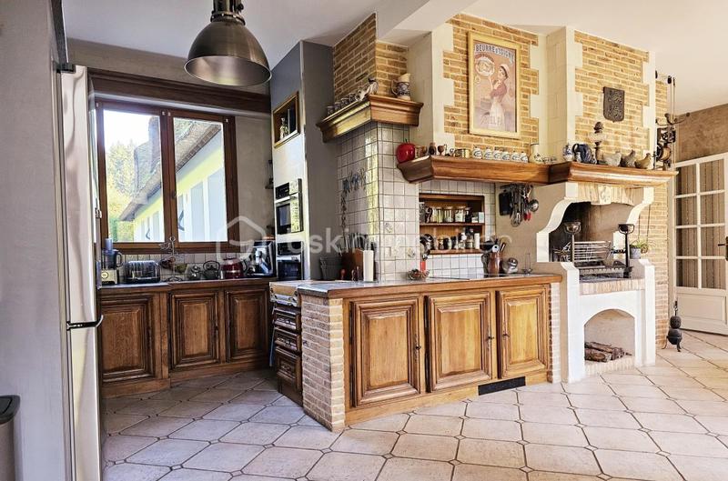 Chaumière - 470 m² - 9 pièces