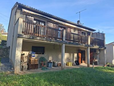 Maison - 95 m² - 5 pièces