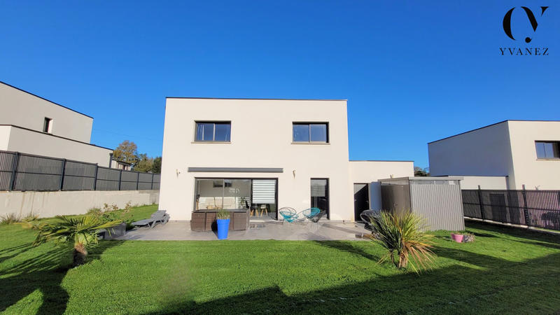 Maison - 118 m² - 5 pièces