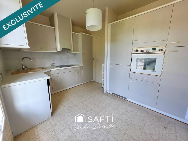 Maison - 195 m² - 6 pièces