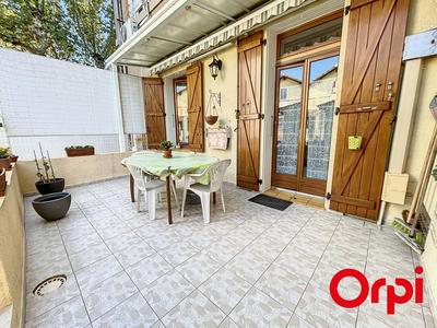 Appartement - 72 m² - 2 pièces