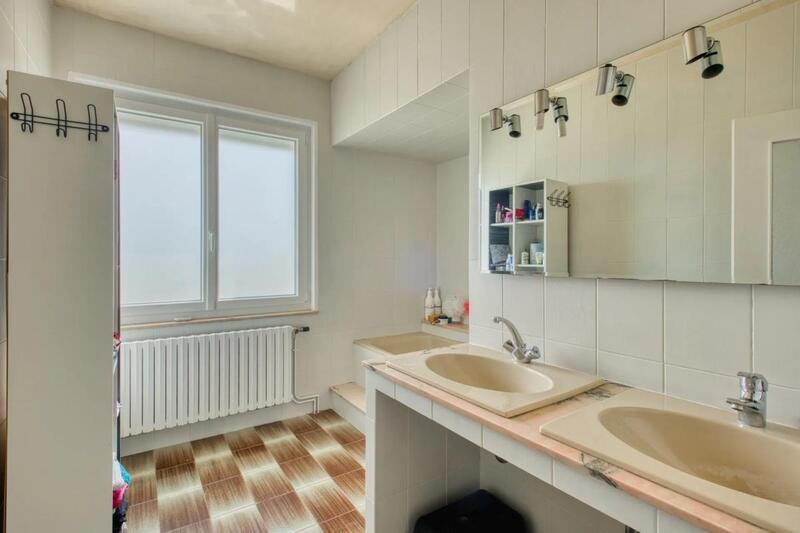 Maison - 165 m² - 6 pièces