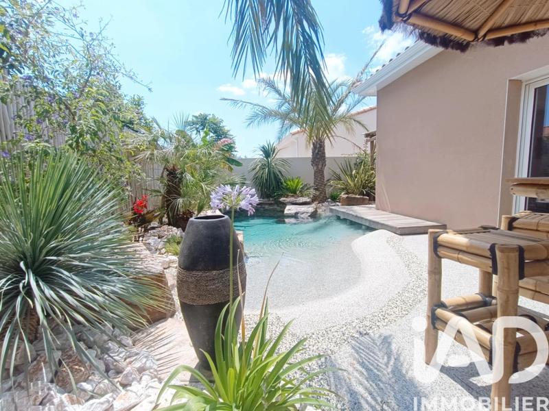 Maison - 90 m² - 4 pièces