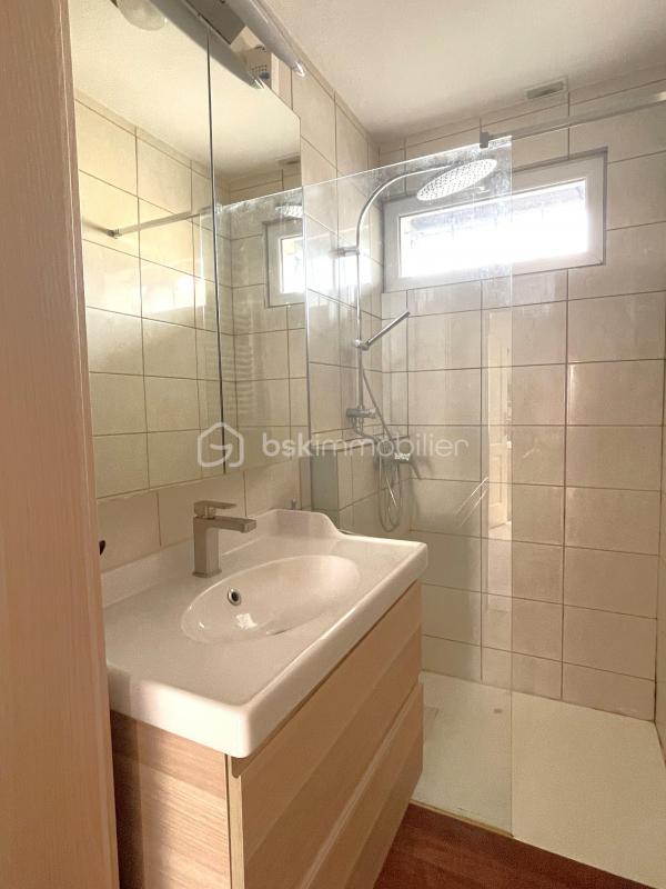 Maison - 128 m² - 8 pièces