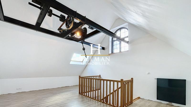 Maison - 600 m² - 10 pièces