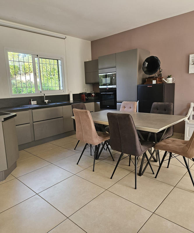 Maison - 111 m² - 4 pièces