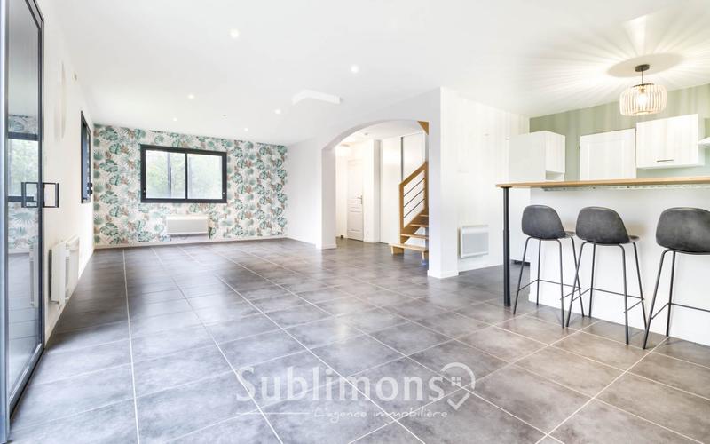 Maison - 111 m² - 5 pièces