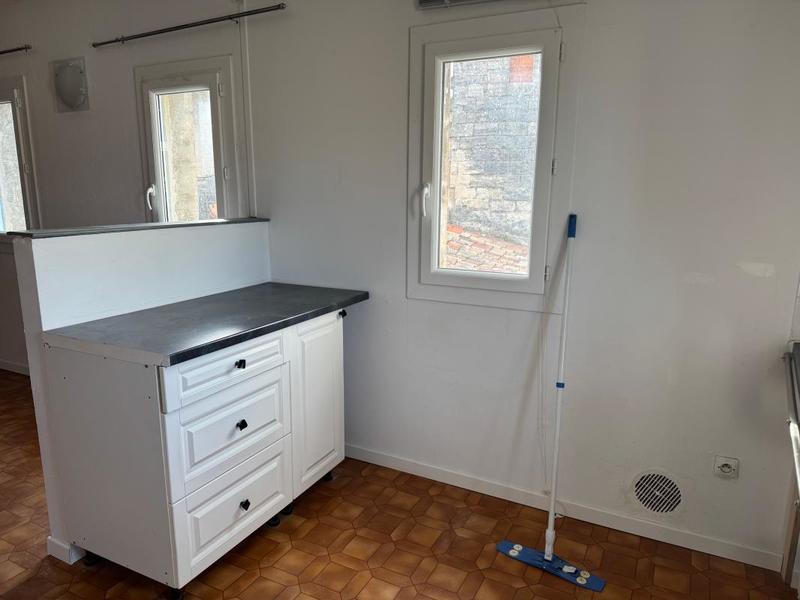 Appartement - 100 m² - 4 pièces