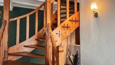 Maison bourgeoise - 352 m² - 9 pièces