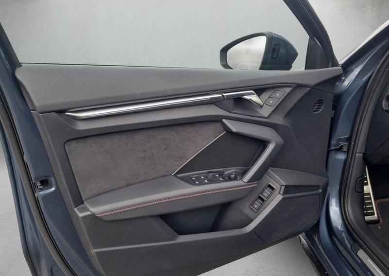 Audi A3 sportback 45 TFSIe 245 s-Line Hybrid Rechargeable / Attache Remorque Caméra de Recul Coffre Elec Keyless Carplay Android Auto